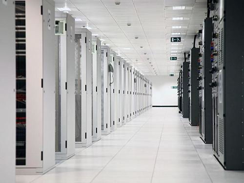 數據中心機房降噪與隔聲技術 為數據處理服務構建寧靜高效的運行環境
